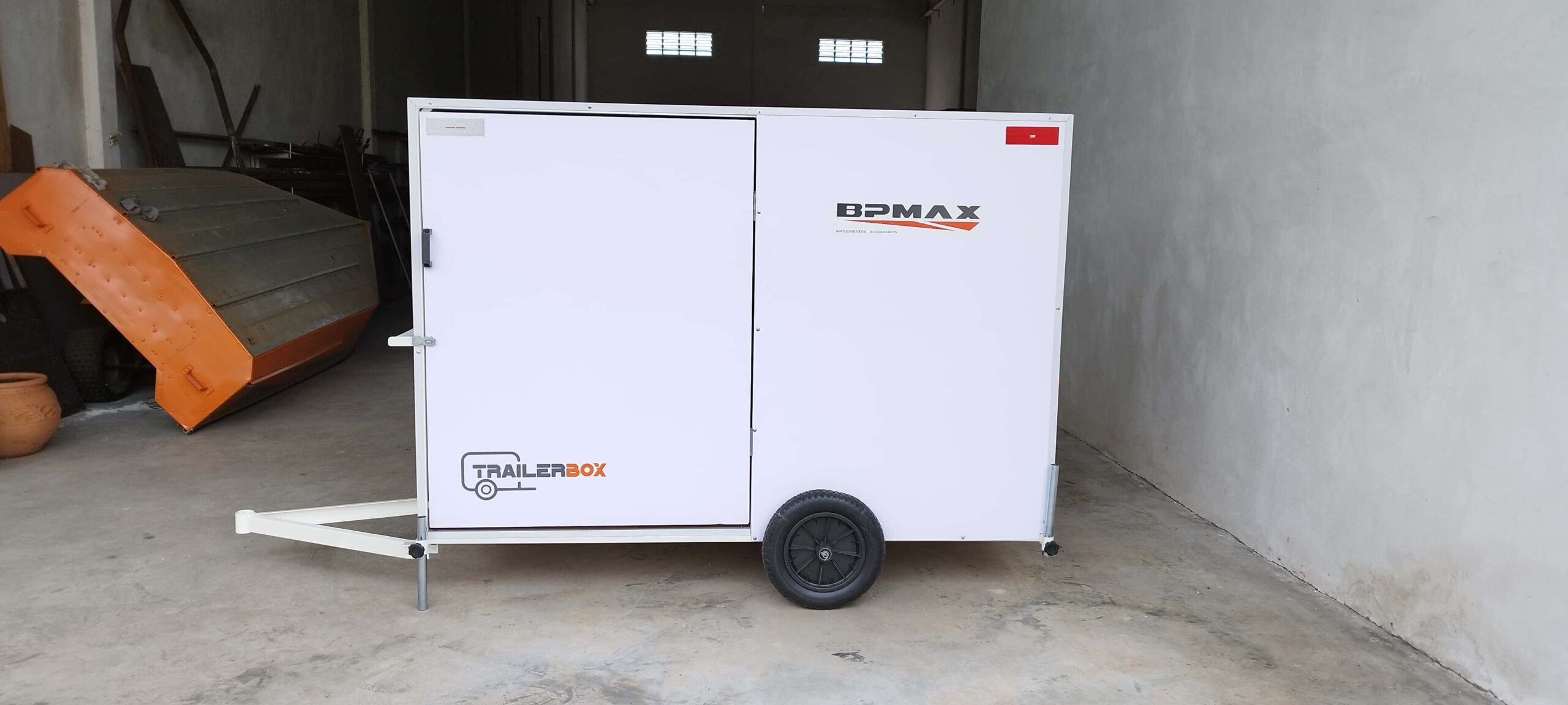 trailer-trailerbox-branco